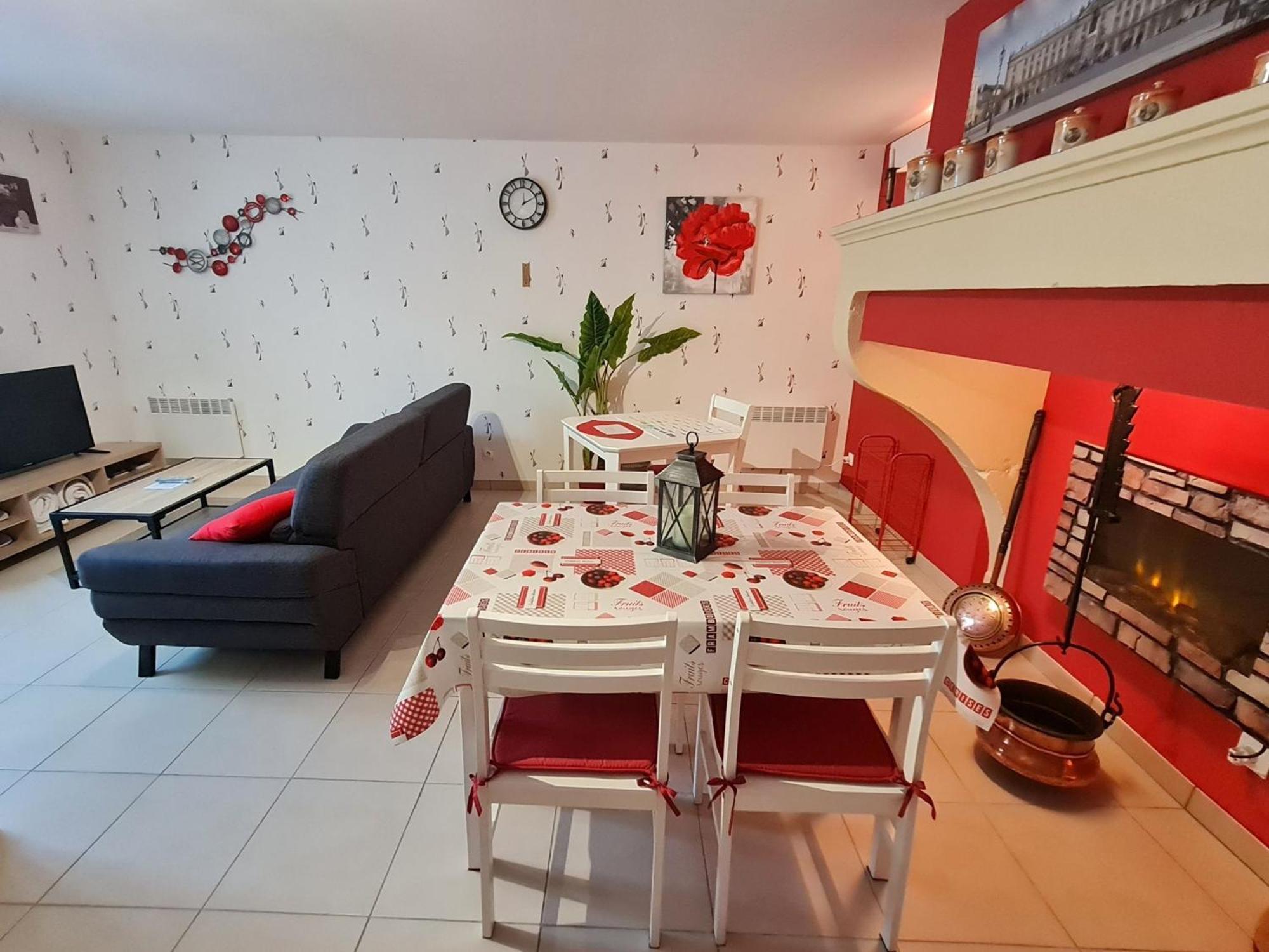 Gite Pour 2 Avec Parking, Cuisine Equipee Et Recharge Pour Vehicules Electriques Aux Portes De Nancy - Fr-1-584-119 Choloy Exterior photo